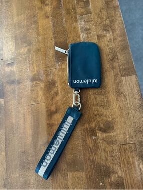 lululemon athletica Navy Key & Card Holder Wristlet